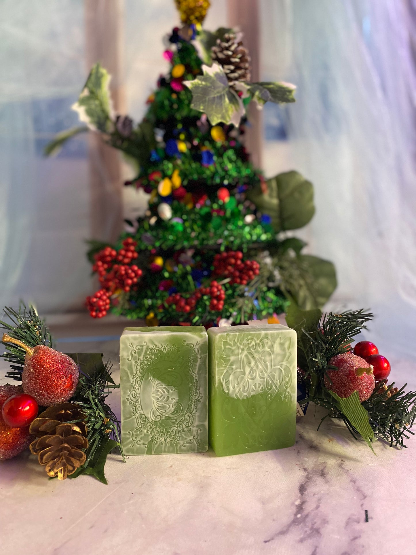 Alpine Balsam Scented Melt and Pour Soap with Free Bamboo Soap Dish