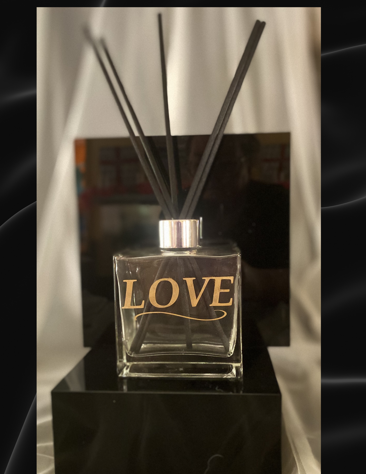 Luxury Home Reed Diffuser | Gold Etched Glass Bottle